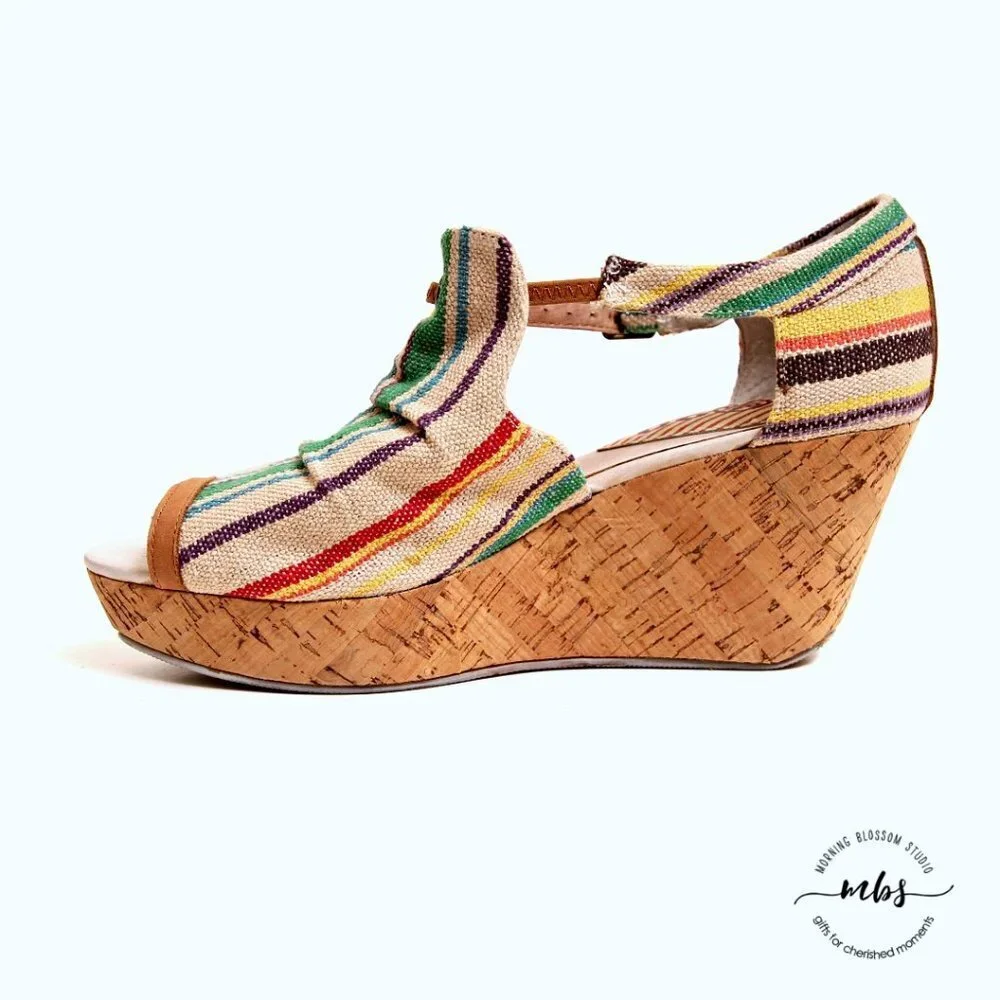 80%20 Muticolor Striped‎ Wedge Sandals Women Size 8